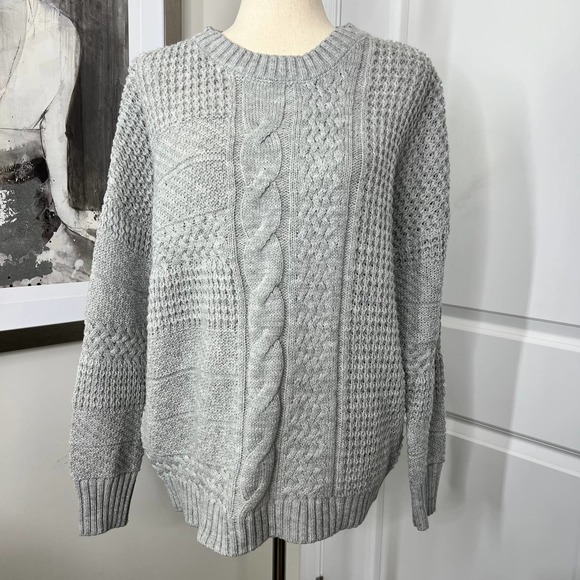 Time and Tru Sweaters - Women's Gray Crew Neck Pullover Sweater Cable Knit Long Sleeve Large Open Knit